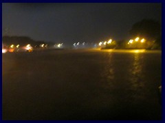 Chicago by night - huge thunderstorm in Grant Park, 10km from a tornado!!!